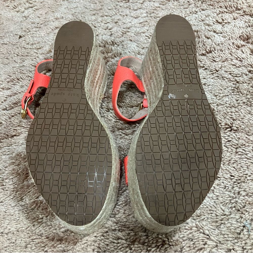 Kate Spade New York Tarin Pop Coral Tumbled Leather Espadrille Wedge Sandals 10 - Picture 10 of 16